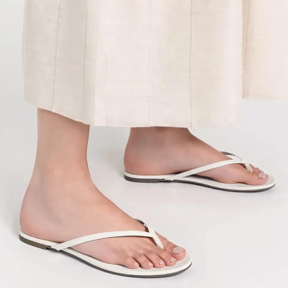 🆕 Flat Leather Thong Sandals Women’s Comfy Dressy Flip Flops - Picture 5 of 5